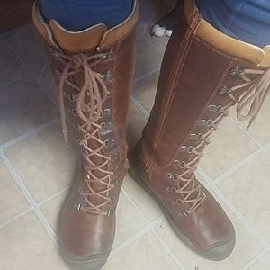 Keen leather boots